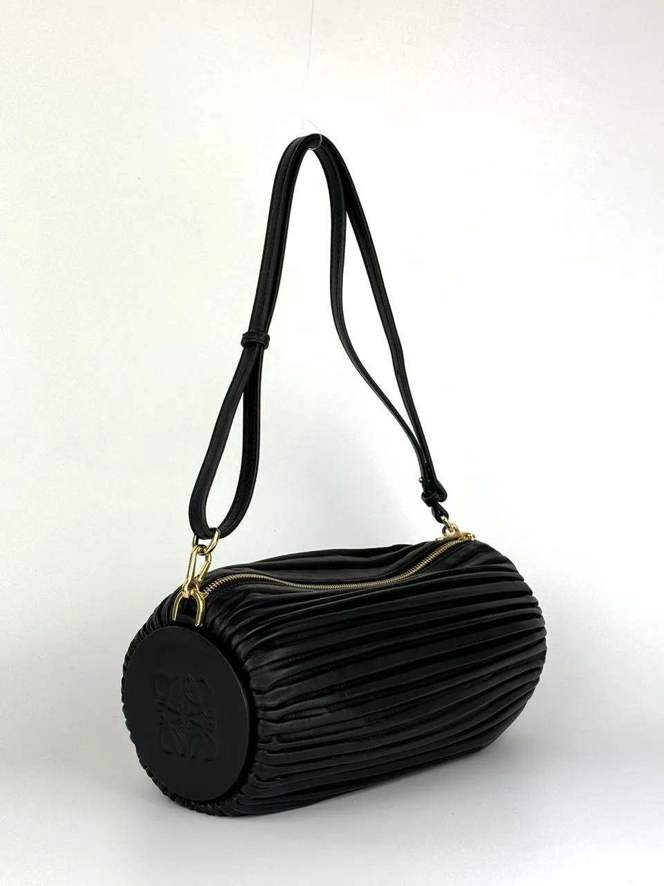 Bracelet Pleated Leather Pouch Shoulder Bag