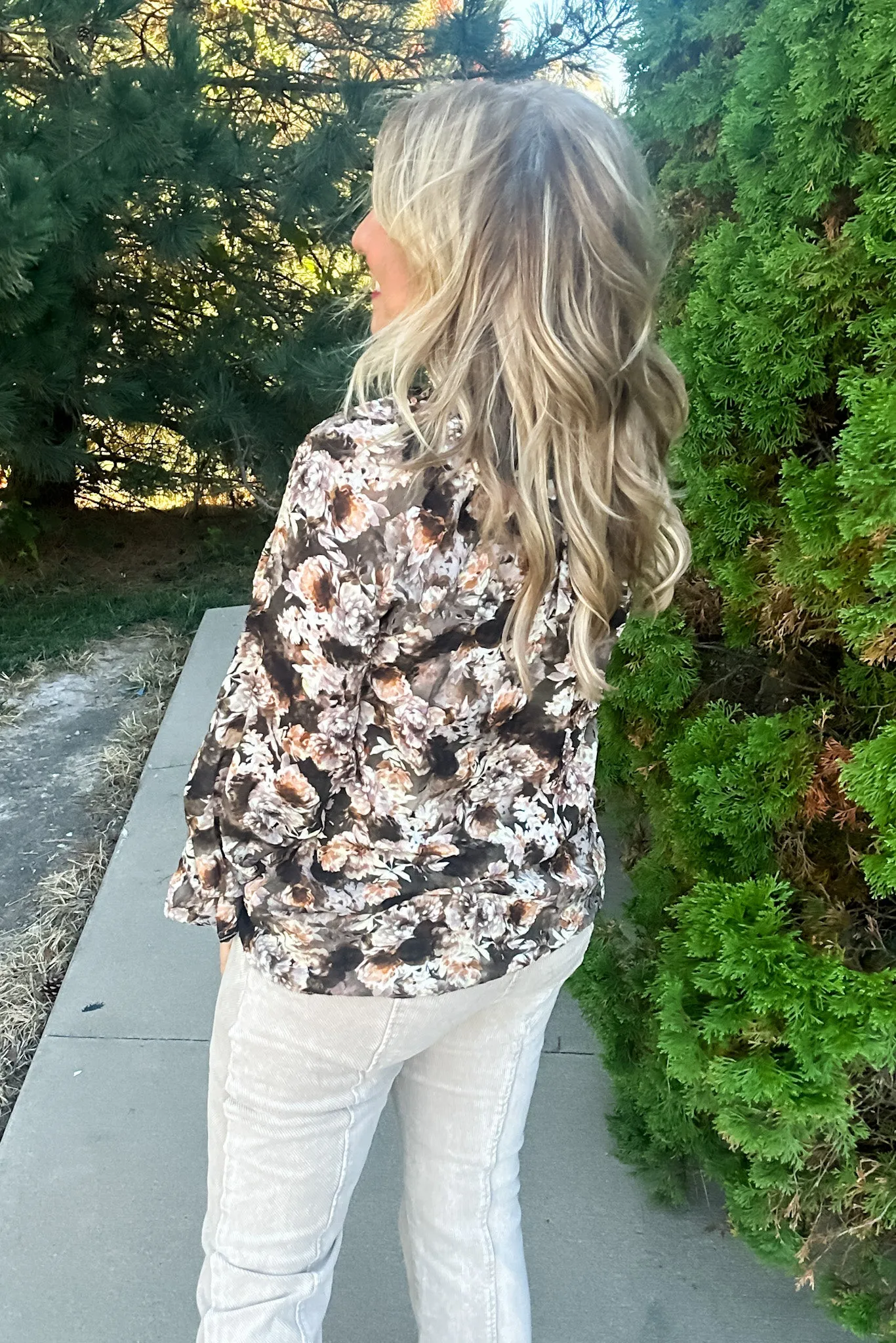 Burst Of Floral Bubble Sleeve Blouse : Mocha