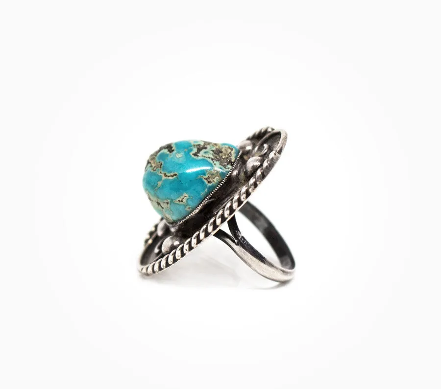 Cosmo Vintage Ring - Vintage Women’s Jewelry