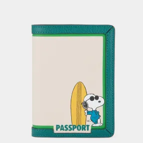 Peanuts Snoopy Passport Holder