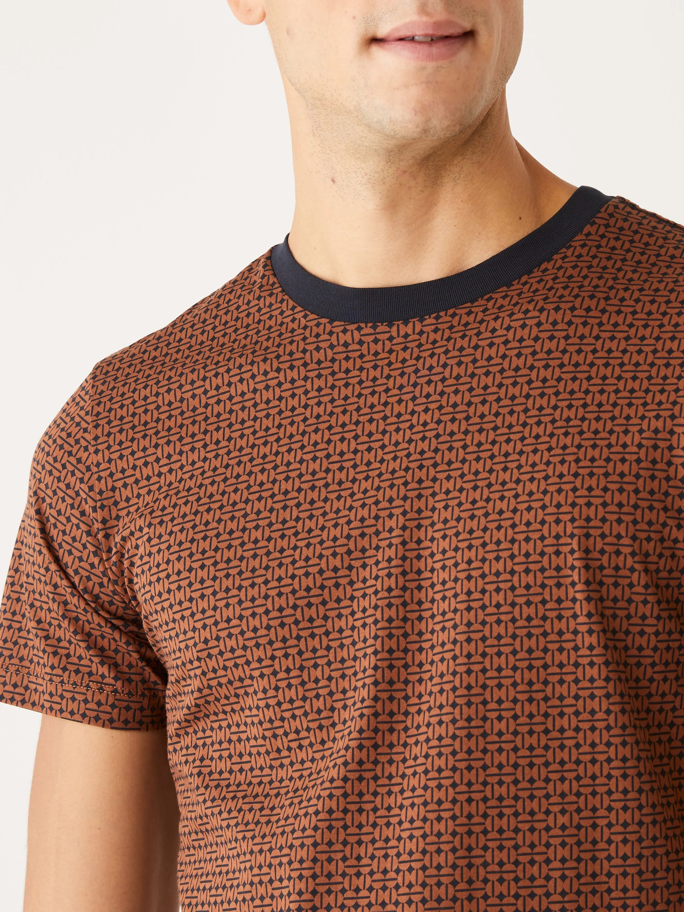 The Graphic Slim Fit T-Shirt in Tortoise Brown